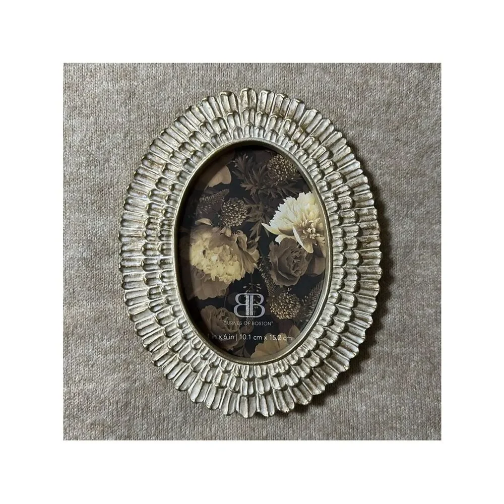 Burns of Boston 4 x 6 Oval Ornate Shabby Chic Gold Desk Top Picture Frame